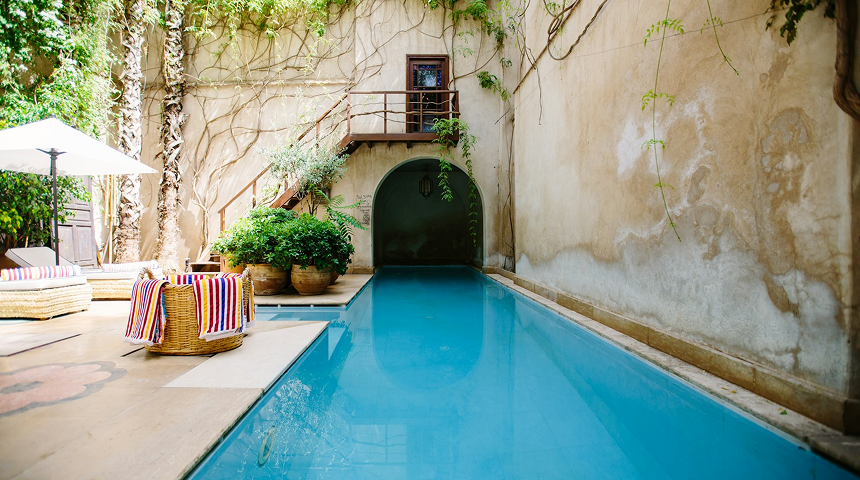 The Convenience of Hotel Booking Apps: Easy Reservations at Your Fingertips